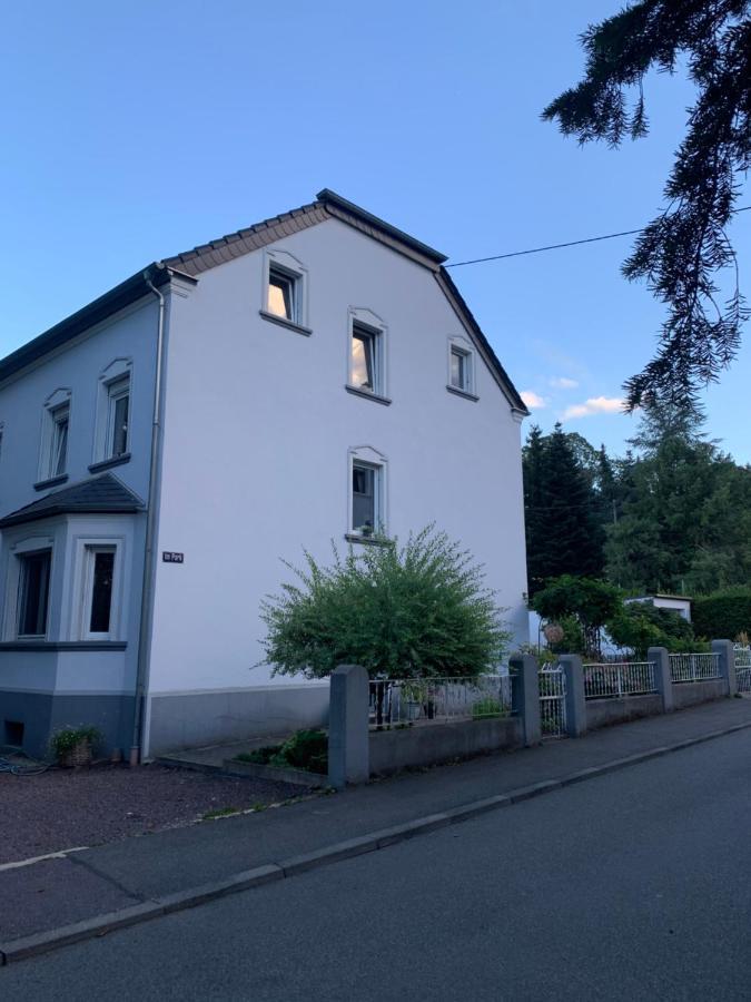 Sascha'S Home Зарлуї Екстер'єр фото